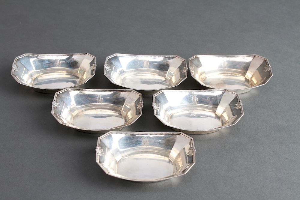 Appraisal: Whiting Mfg Co Sterling Silver Nut Dishes Set of Whiting