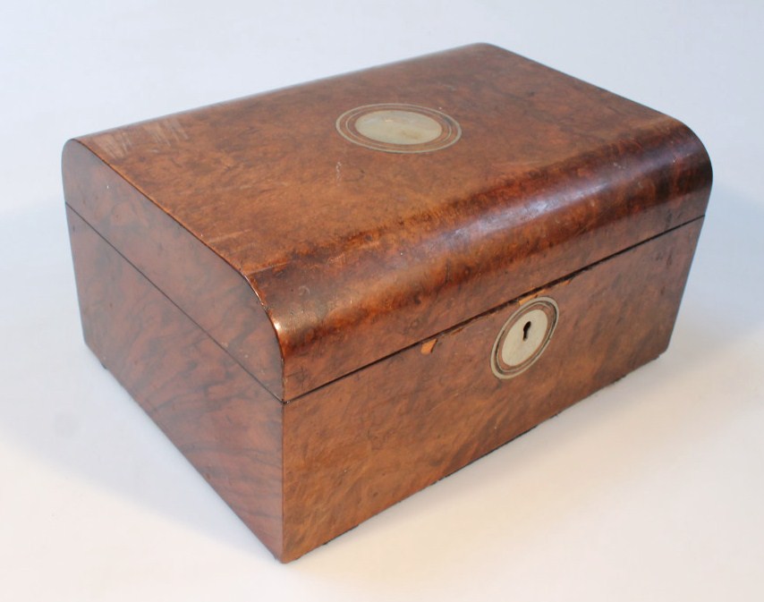 Appraisal: A thC walnut dome topped writing box the hinged lid