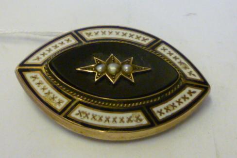 Appraisal: A VICTORIAN GOLD AND ENAMEL MOURNING BROOCH of eliptical form