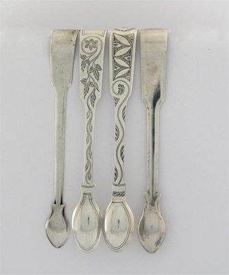 Appraisal: Two pairs of George IV fiddle pattern sugar tongs with