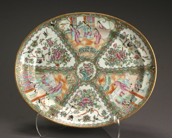 Appraisal: Chinese Export 'Rose Medallion' Oval Platter Xianfeng-Tongzhi Period - Length