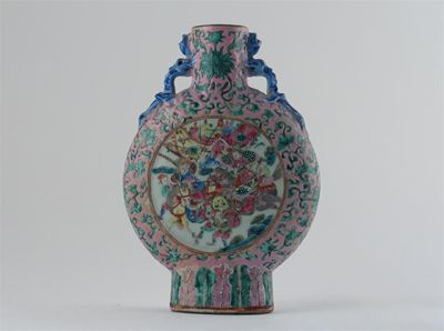 Appraisal: A Chinese famille rose moon flask painted with a central