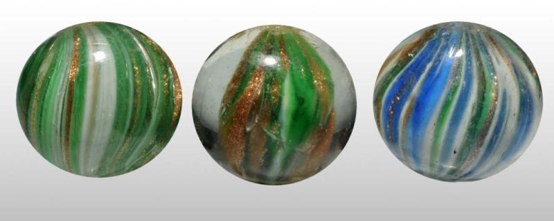 Appraisal: Lot of Onionskin Lutz Marbles Description Includes two white and