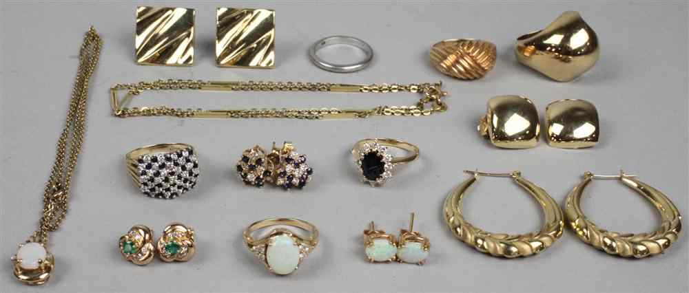 Appraisal: WARDROBE OF LADY'S JEWELRY including a sapphire and diamond cluster