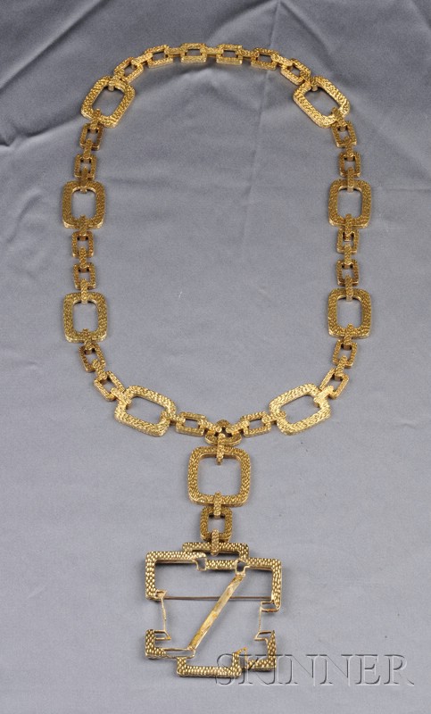 Appraisal: Monumental kt Gold Pendant Necklace Wander France composed of scored