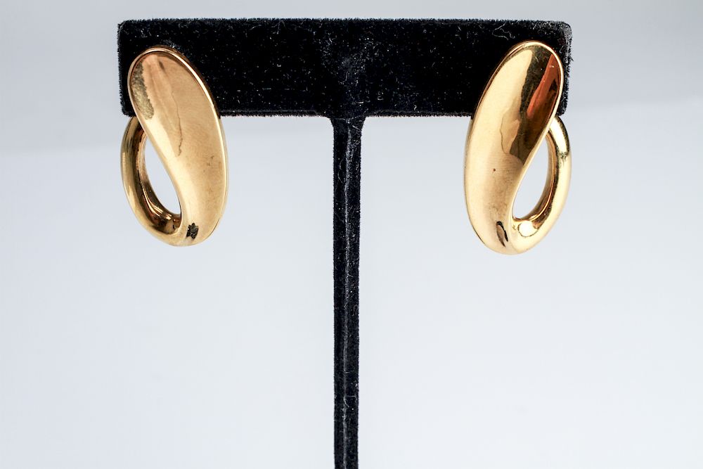 Appraisal: K Yellow Gold Modern Post Earrings K yellow gold modern