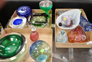 Appraisal: Three tray lots with Murano and art glass to include