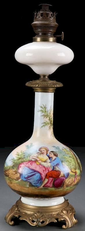 Appraisal: FRENCH OLD PARIS TABLE LAMP A FRENCH OLD PARIS PORCELAIN