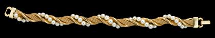 Appraisal: karat yellow gold pearl 'twist' bracelet L in dwt