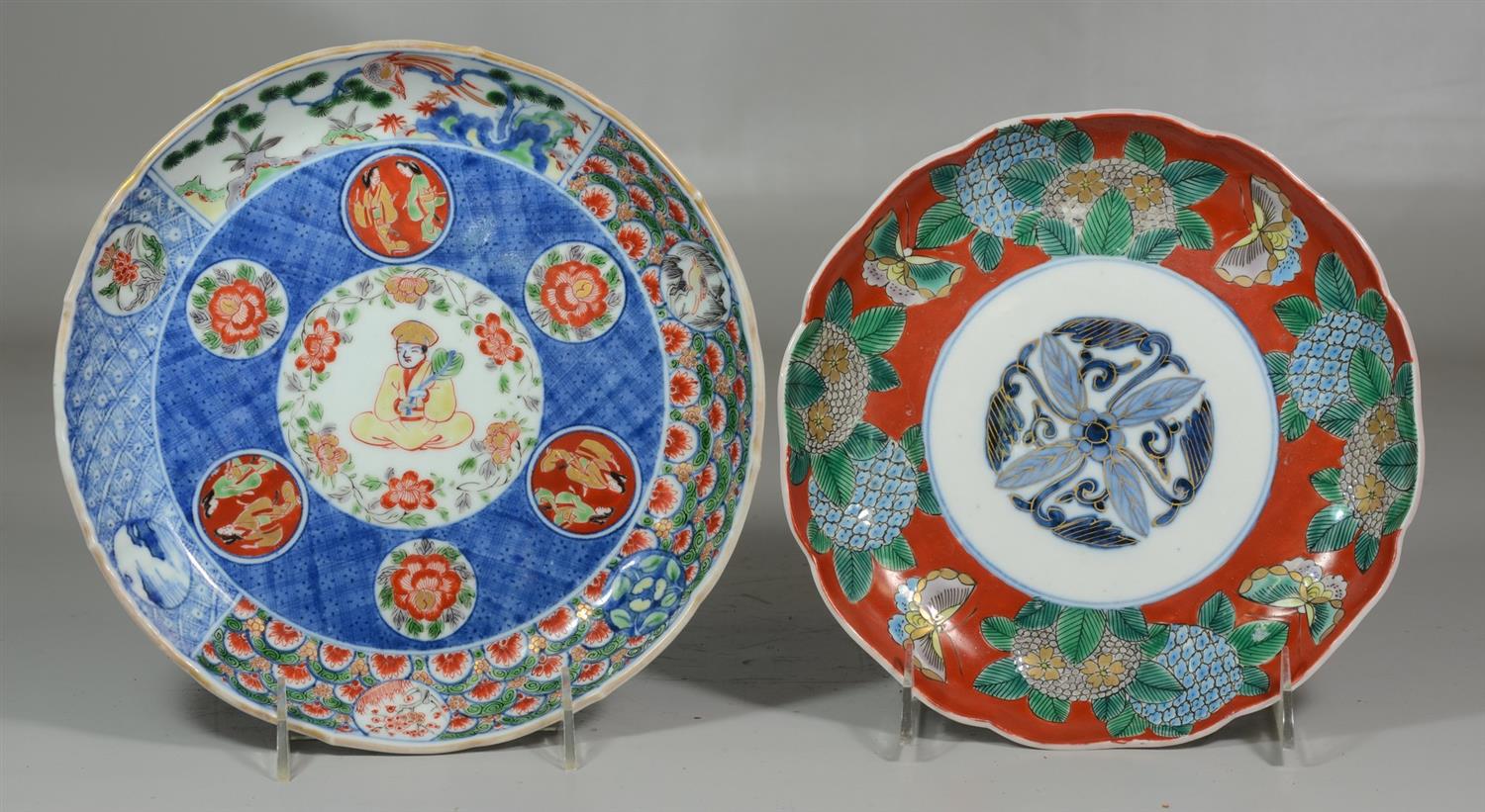 Appraisal: Japanese Imari porcelain plates one with pseudo-Chenghua marks largest -