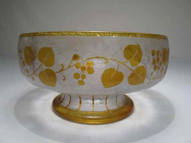 Appraisal: A rare Handel cameo art glass bowl with design of