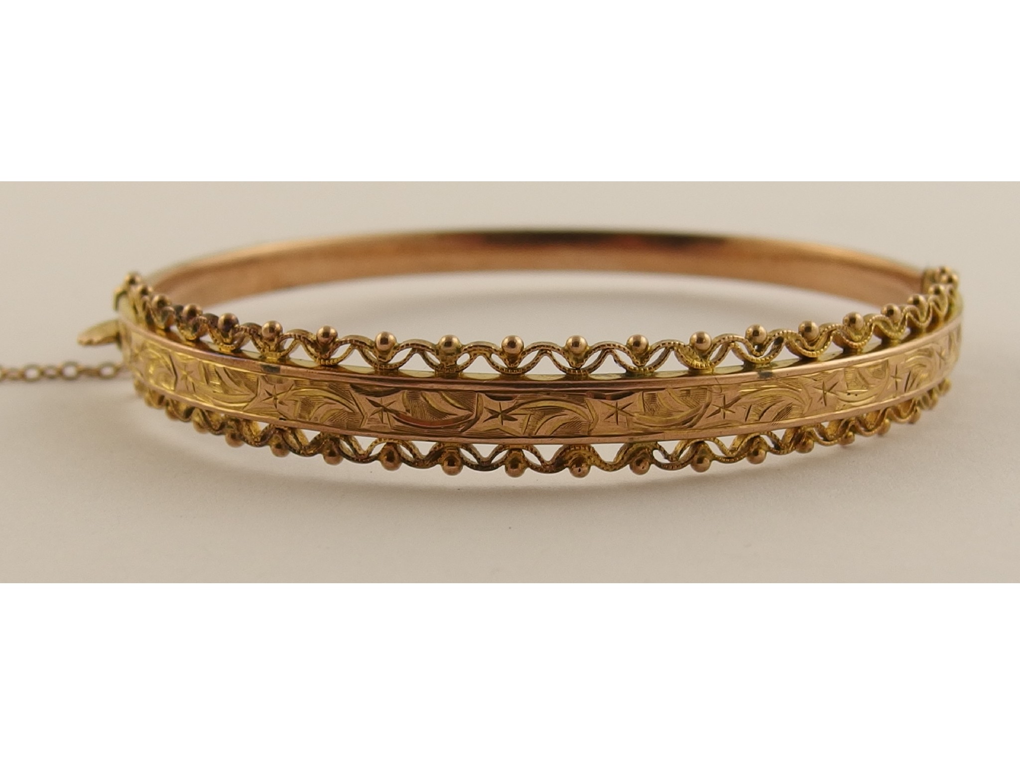 Appraisal: A Victorian bangle dated