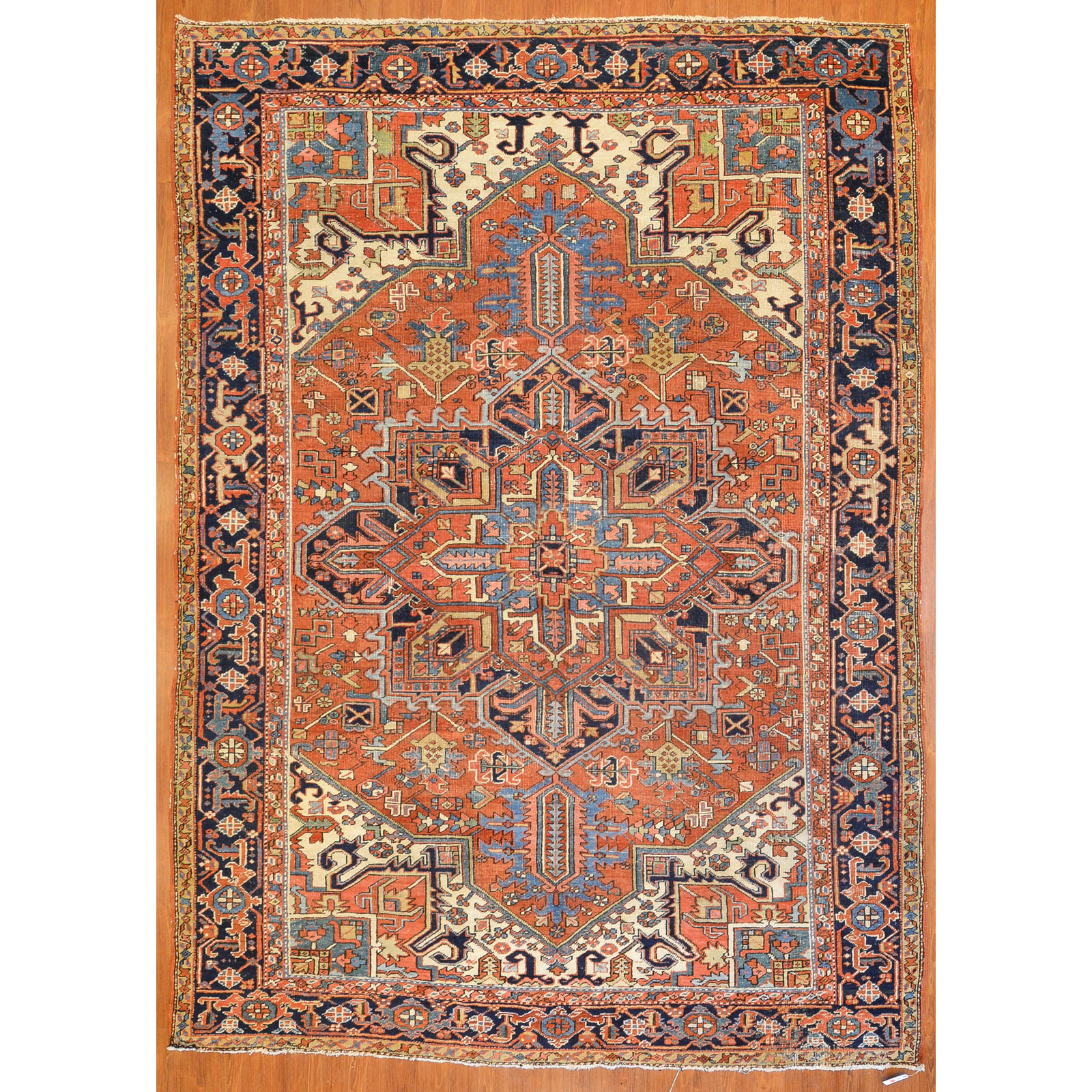 Appraisal: SEMI-ANTIQUE HERIZ RUG PERSIA X Second quarter- th century hand-knotted