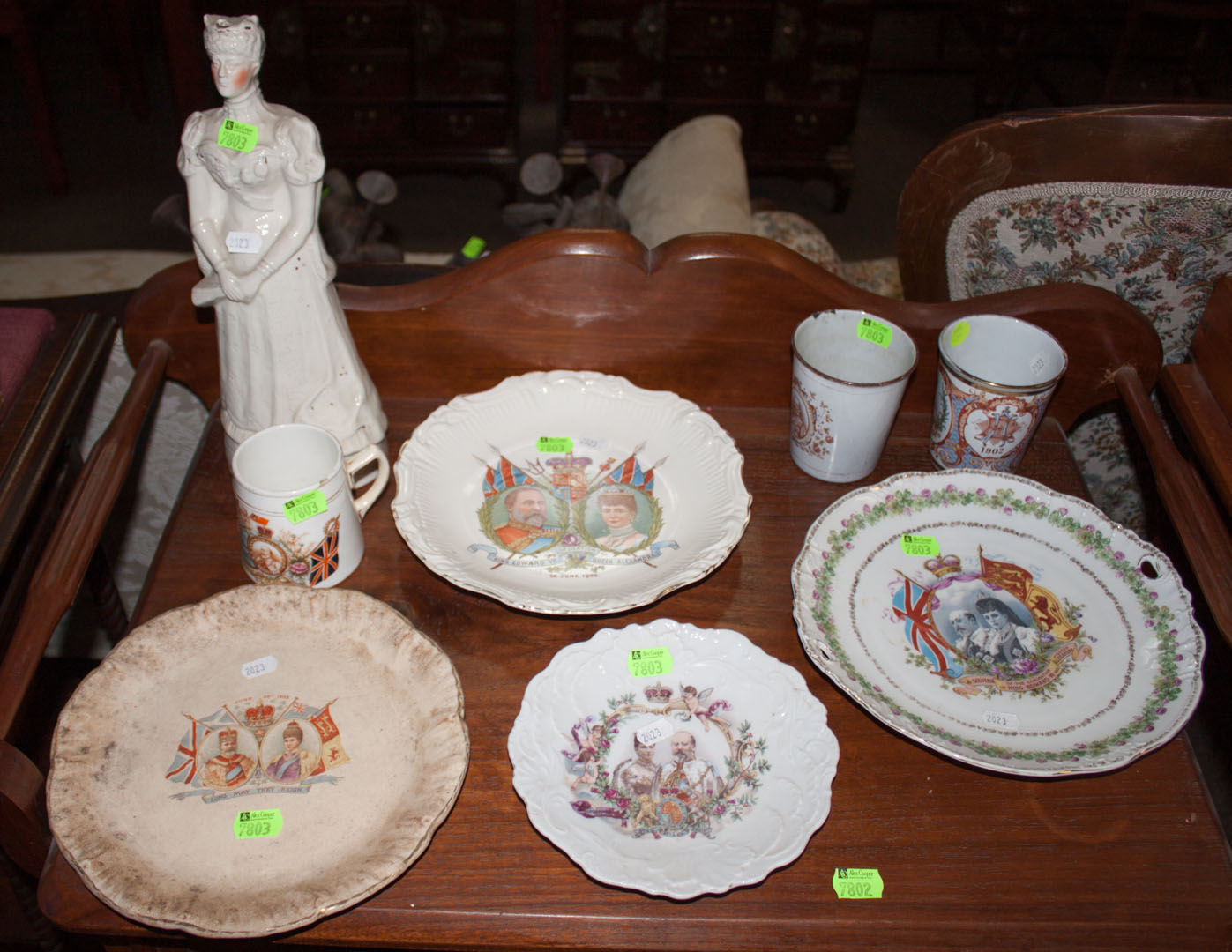 Appraisal: Assorted of commemorative items including plates cups and figurine all