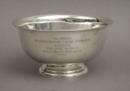 Appraisal: Mexican Sterling Silver Presentation Bowl Engraved with inscription in in