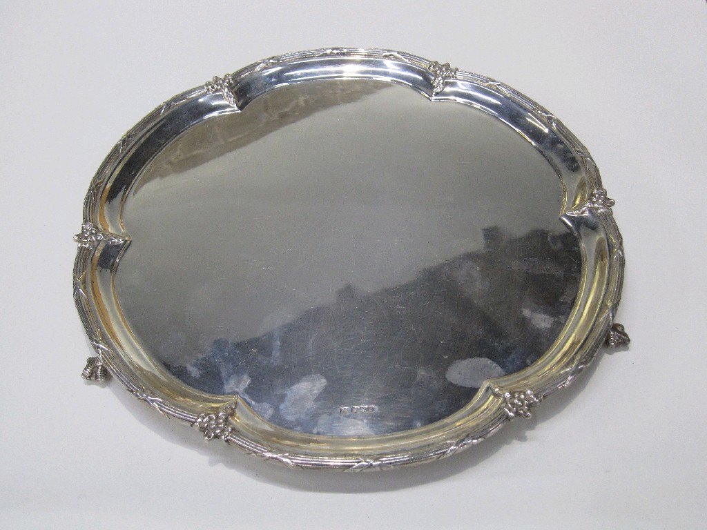 Appraisal: Silver salver oz Sheffield