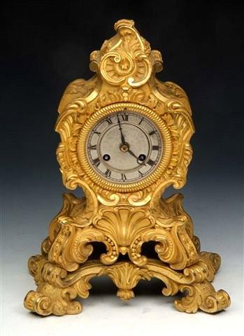 Appraisal: AN EARLY TH CENTURY FRENCH ROCOCO ORMOLU MANTEL CLOCK with