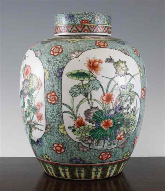 Appraisal: A large Chinese famille verte ovoid jar and cover with