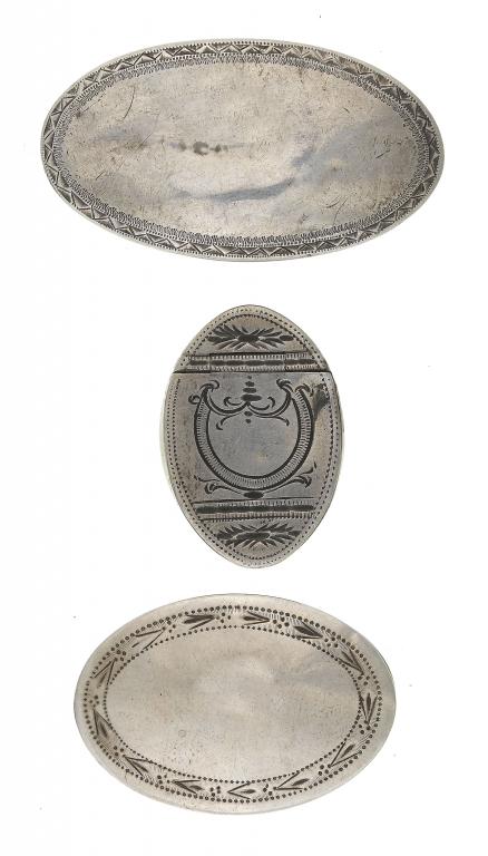 Appraisal: A GEORGE III SILVER NAVETTE SHAPED PATCH BOX with integral