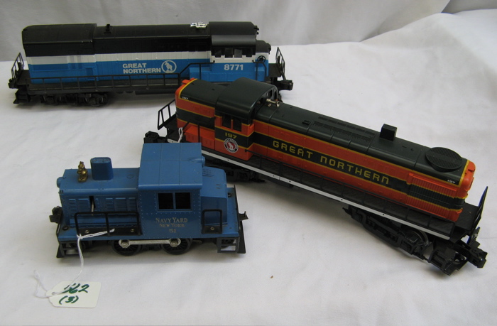 Appraisal: THREE LIONEL O GAUGE LOCOMOTIVES a small blue Navy Yard