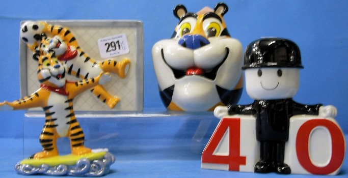 Appraisal: Wade Figures Tony the Tiger Surfing Moneybanks and Fred at