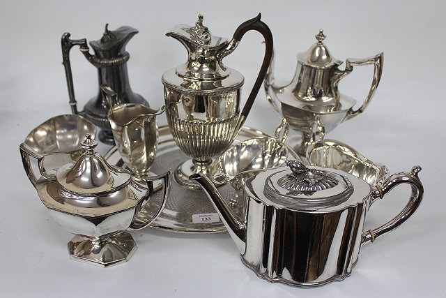 Appraisal: A SMALL QUANTITY OF SILVER PLATE to include a teapot