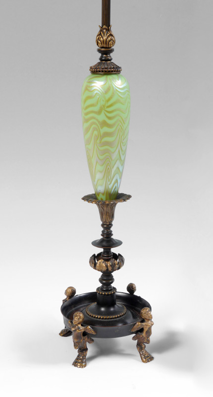 Appraisal: DURAND KING TUT IRIDESCENT ART GLASS LAMP By the Crest