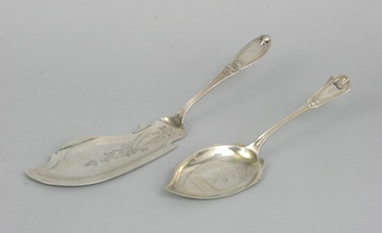 Appraisal: Two Elegant Sterling Silver Servers Containing a large sterling silver