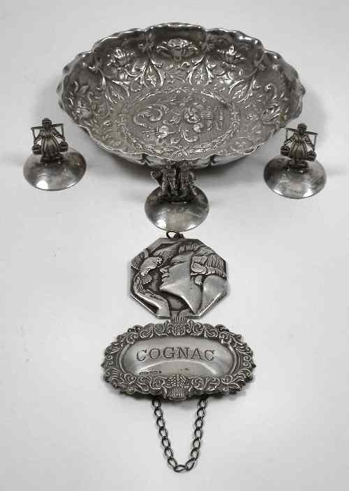 Appraisal: A late Victorian oval silver embossed sweetmeat dish ins x