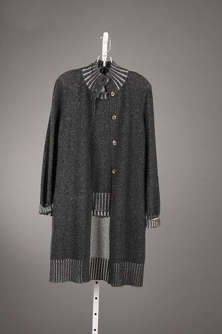 Appraisal: Malo black gray button down sweater coat with ribbed trim