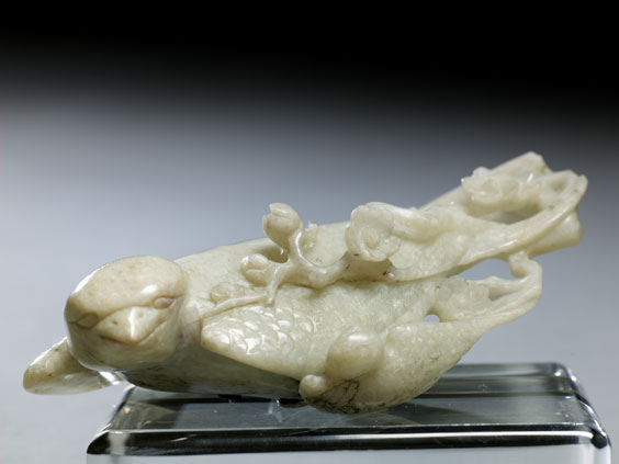 Appraisal: LATE MING CARVED JADE BIRD Beautifully carved Chinese late Ming