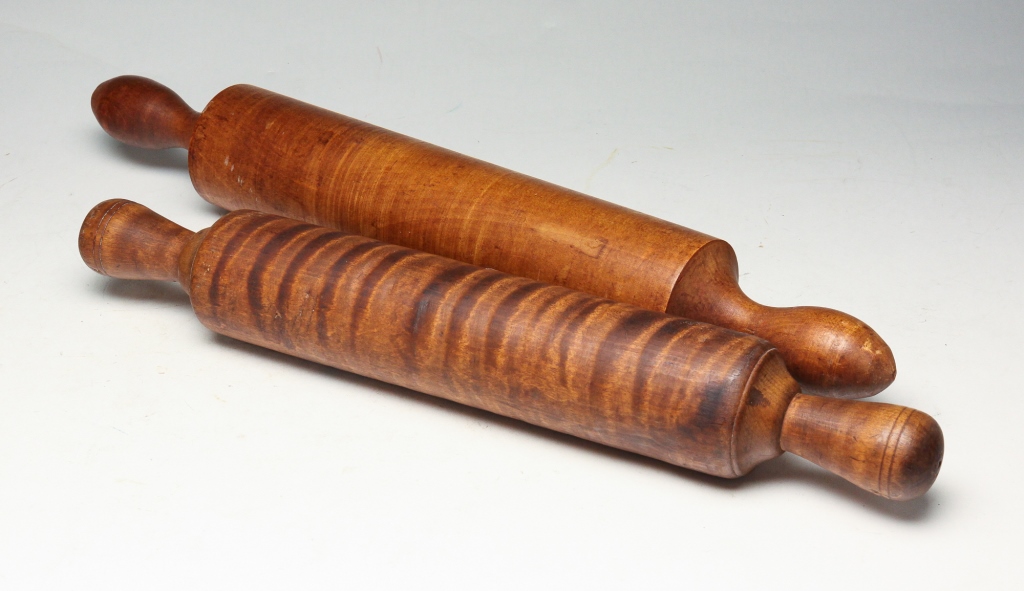 Appraisal: TWO AMERICAN ROLLING PINS Late th-early th century maple Smaller