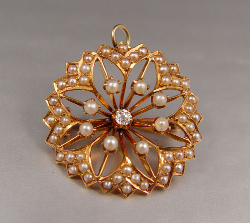 Appraisal: K ANTIQUE PEARL DIAMOND BROOCH Circa - K yellow gold