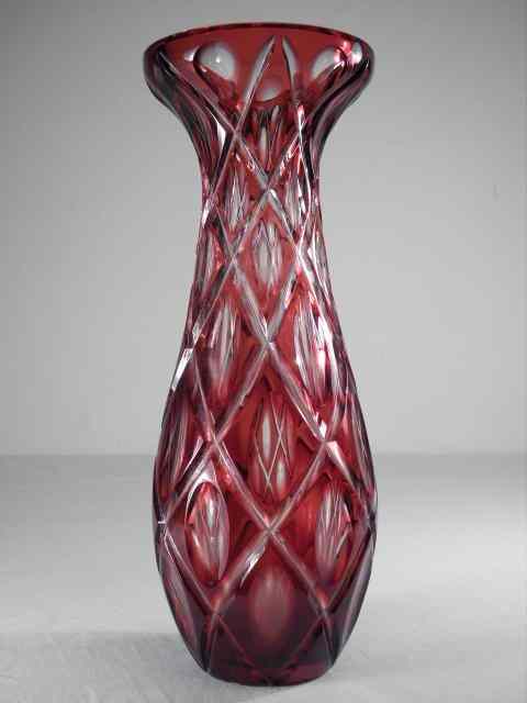 Appraisal: A Bohemian heavy cranberry cut to clear crystal vase Unmarked