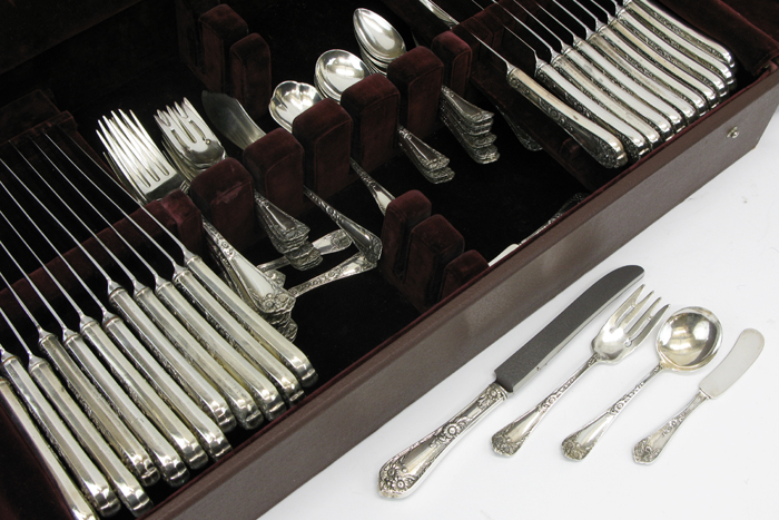 Appraisal: INTERNATIONAL SILVER CO STERLING SILVER FLATWARESET pieces in the Wellesley