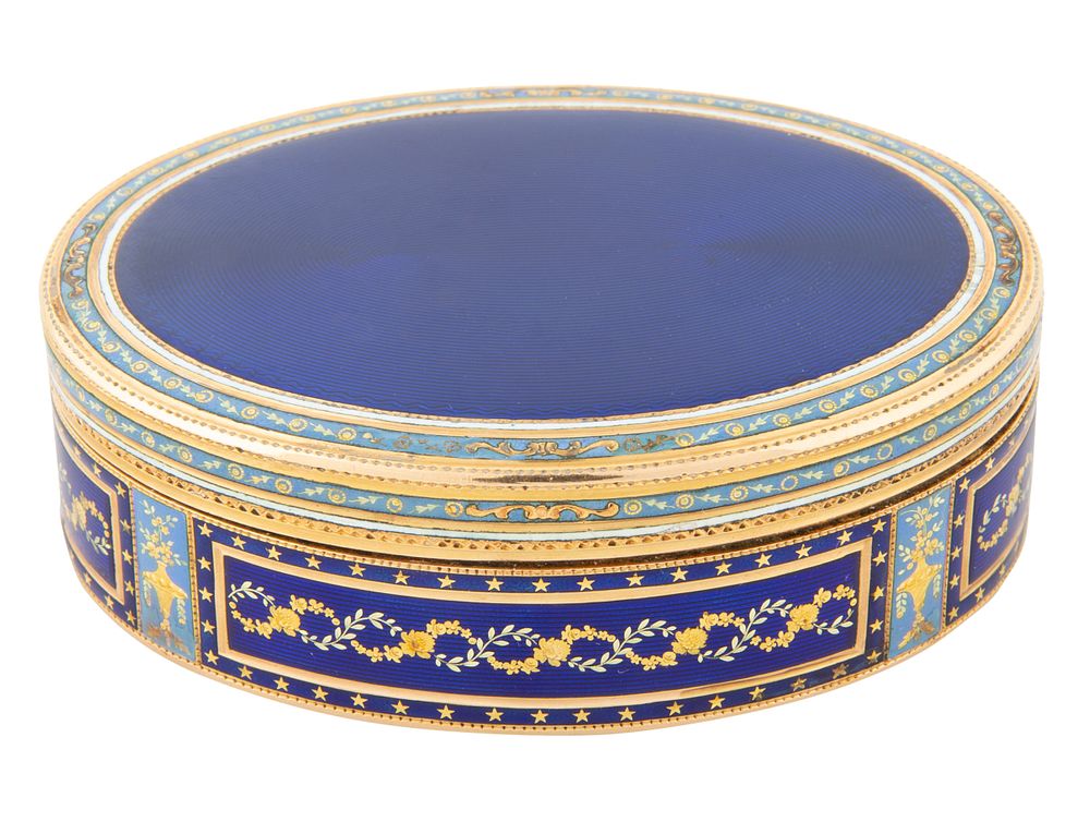 Appraisal: A FRENCH GOLD AND GUILLOCHE ENAMEL SNUFF BOX TH CENTURY