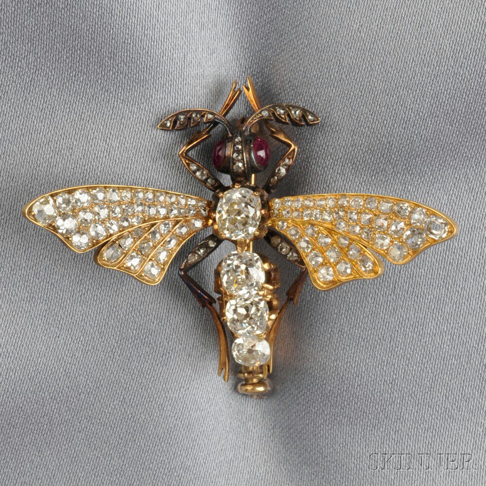 Appraisal: Antique kt Gold and Diamond Insect Brooch the old mine-cut