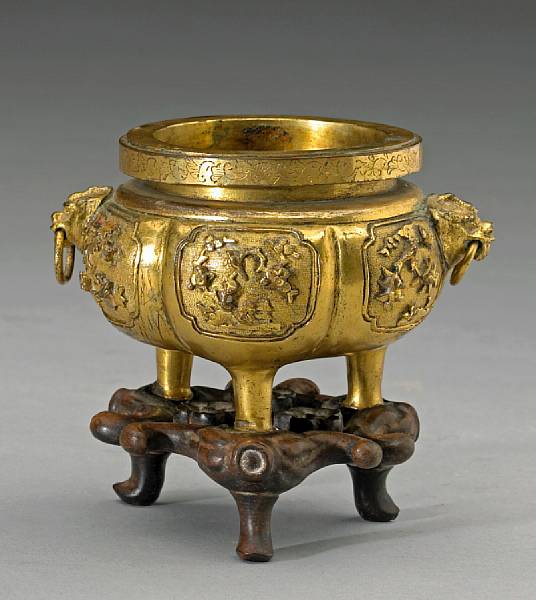 Appraisal: Property of various owners Late Qing Dynasty Its compressed globular