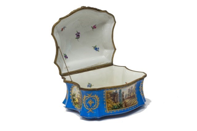 Appraisal: A Sevres style porcelain casket th century the shaped body