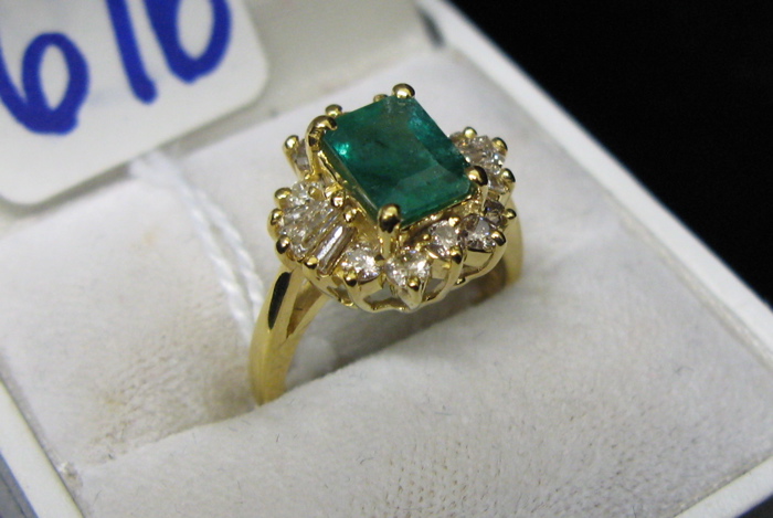 Appraisal: EMERALD DIAMOND AND FOURTEEN KARAT GOLD RING round-cut diamonds and