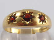 Appraisal: A carat gold garnet ring size Q gms