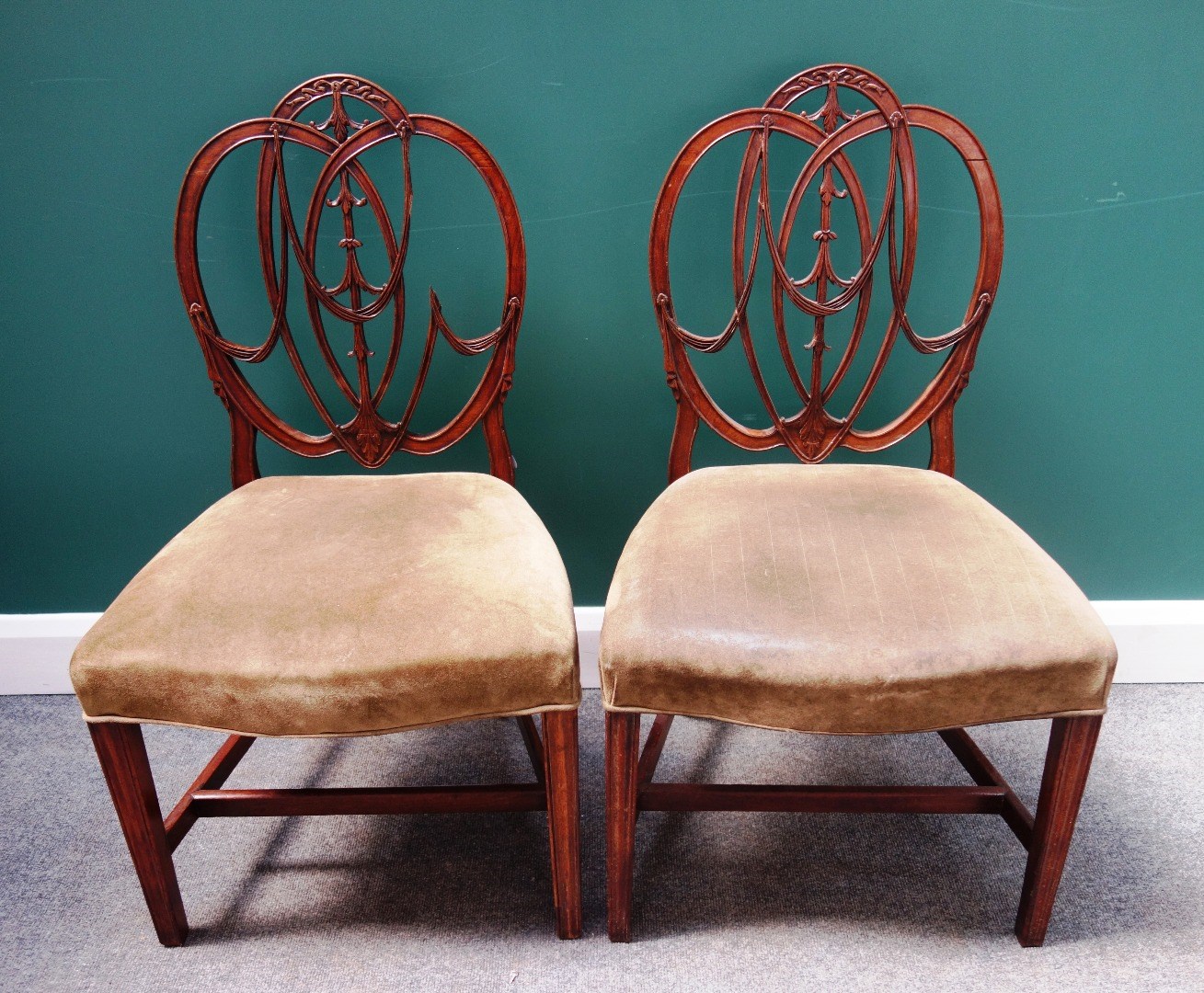 Appraisal: A set of six mahogany framed Hepplewhite design dining chairs