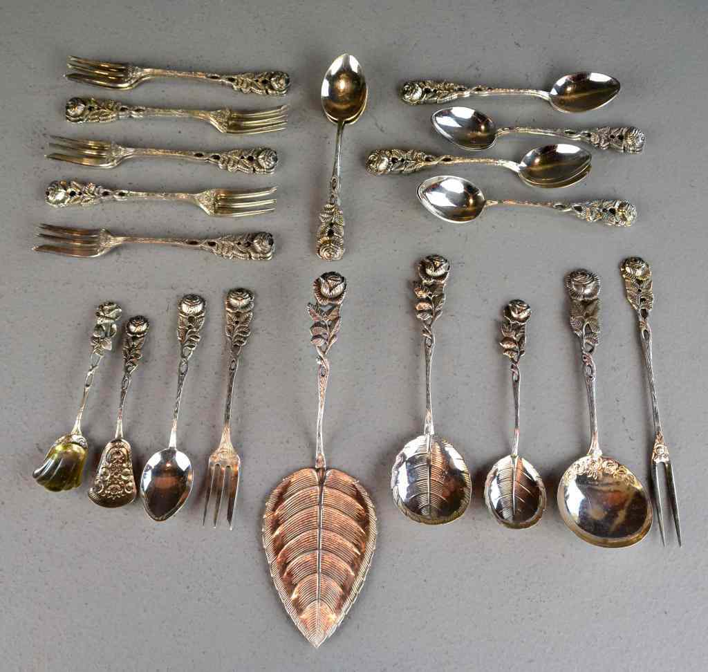 Appraisal: Pcs Antiko Silverplate FlatwareIn the Japanese taste to include serving