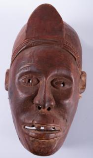 Appraisal: Hand Carved African Tribal Mask Hand carved African tribal mask