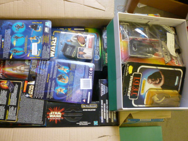 Appraisal: A large quantity of Star Wars figures later edition in