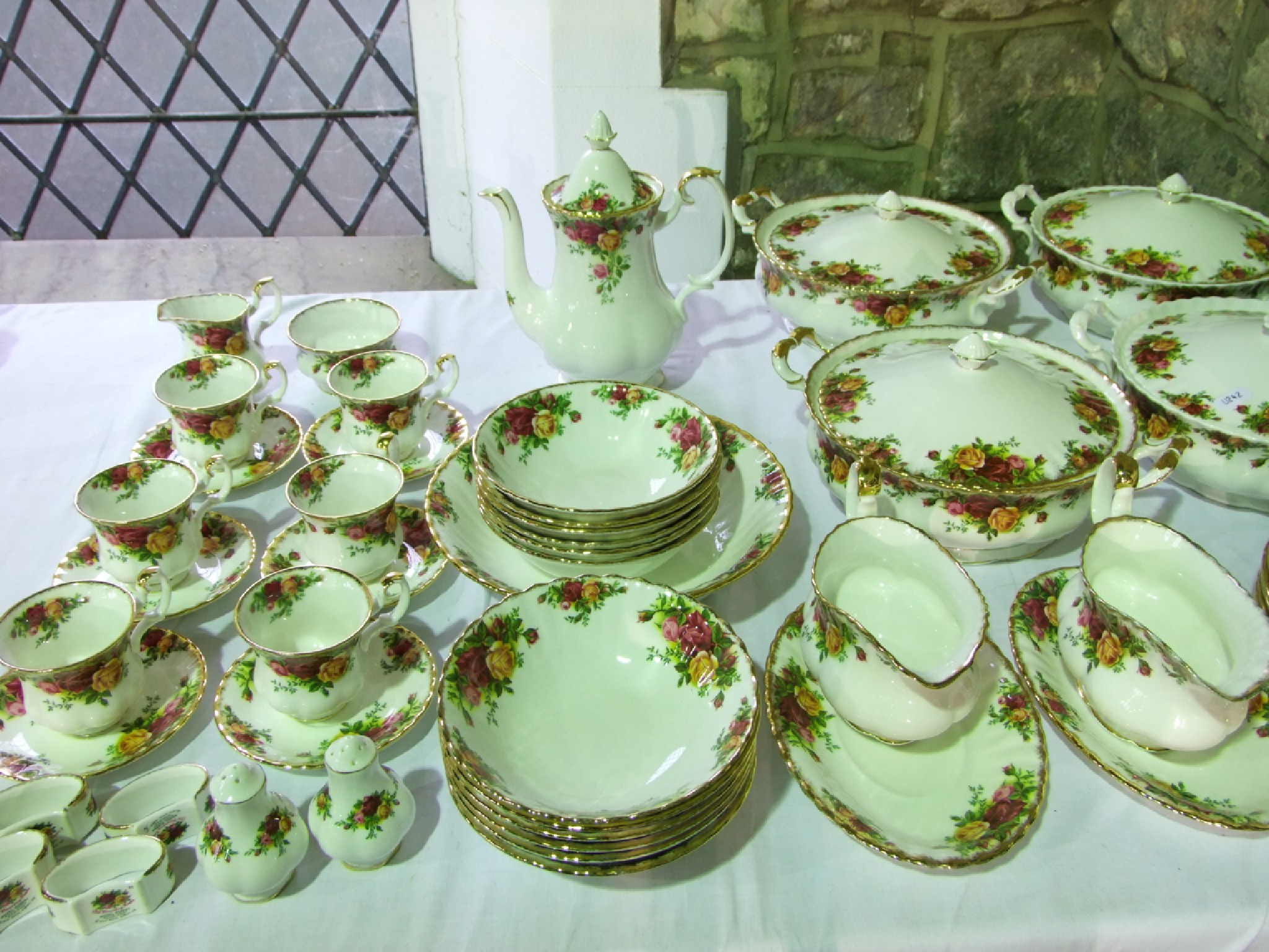 Appraisal: An extensive collection of Royal Albert Old Country Roses pattern