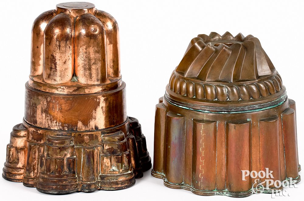 Appraisal: Two large copper food molds th c the taller i