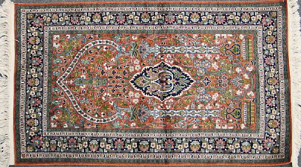 Appraisal: A Kashan style rug size approximately ft in x ft