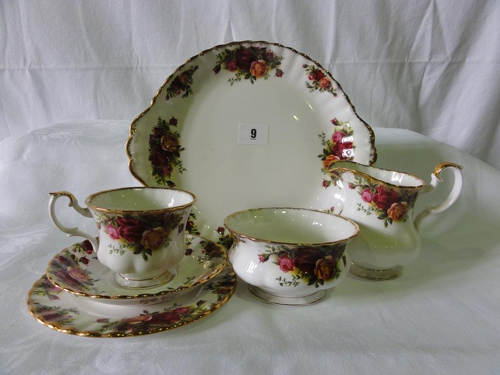 Appraisal: A six place Royal Albert Old Country Roses pattern tea