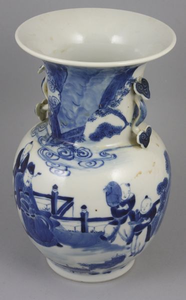 Appraisal: th- th Century Chinese blue and white porcelain vase h